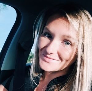 Meet your Posher, Noelle